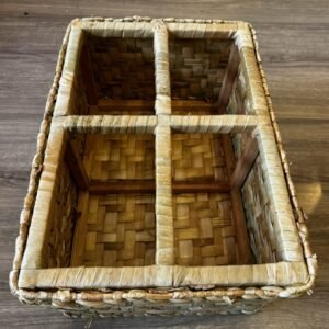 Sapateira em Palha Natural 4 Divisórias Hall De Entrada  Porta Tênis Casa